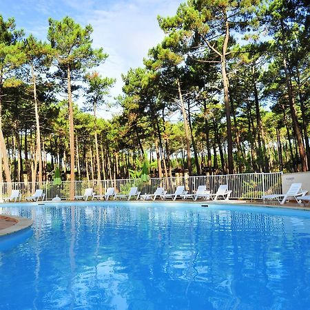 Vtf Les Bruyeres Hotel Maubuisson Exterior photo